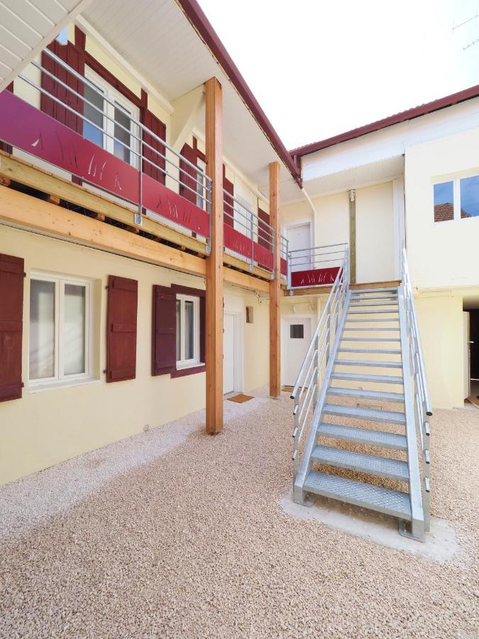 Stylish Family : T4 Avec Cour Au Coeur De Pau Διαμέρισμα Εξωτερικό φωτογραφία